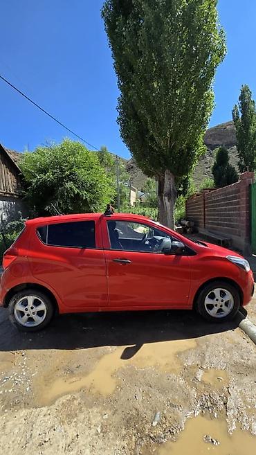 385 55: Chevrolet Spark: 2018 г., 1 л, Автомат, Бензин, Хэтчбэк — 4