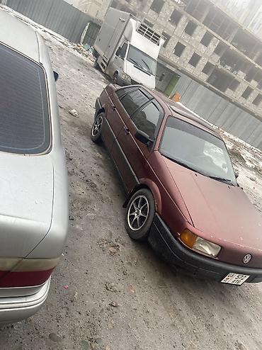 Volkswagen: Volkswagen Passat: 1991 г., 1.8 л, Механика, Газ, Седан — 6