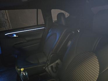Toyota: Toyota Highlander: 2021 г., Бензин, Кроссовер — 2