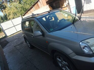 авто в расс: Nissan X-Trail: 2003 г., 2 л, Механика, Бензин