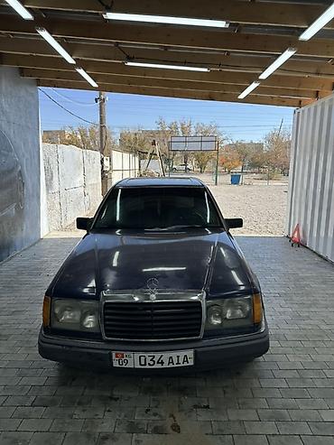 210 сди: Mercedes-Benz W124: 1992 г., 2 л, Механика, Дизель, Седан — 1