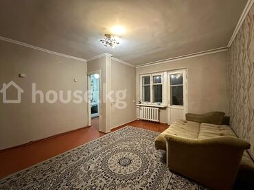 срочно продаётся 1 комнатная квартира в районе ошского рынка по улице кенсуйская 17: 1 комната, 39 м², Хрущевка, 2 этаж, Старый ремонт
