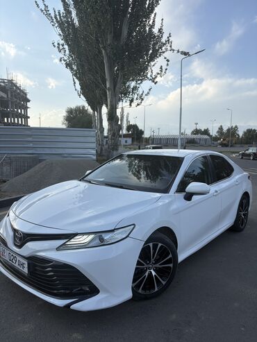 авто телега: Toyota Camry: 2018 г., 2 л, Автомат, Бензин, Седан