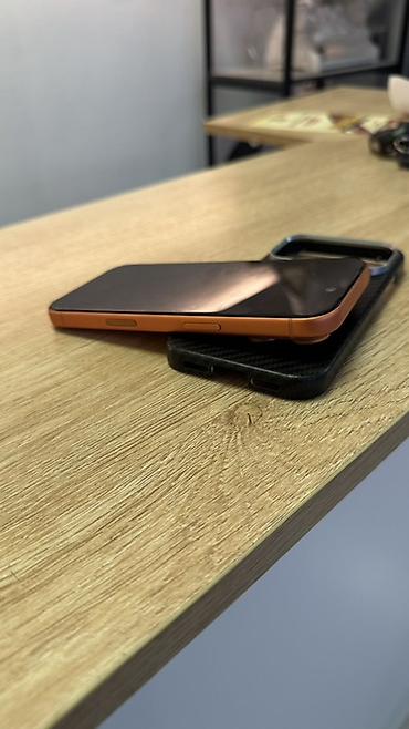 pixel 6: IPhone 17 Pro, Б/у, 256 ГБ, Оранжевый, Чехол, 93 % — 5