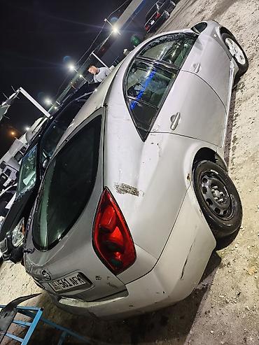 фар 124: Nissan Primera: 2002 г., 1.8 л, Механика, Бензин, Седан — 4