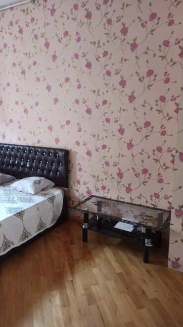 Uzunmüddətli kirayə mənzillər: 20 yanvar metrosuna yaxın 17 mertebeli binanın 12-ci mərtəbəsində — 9