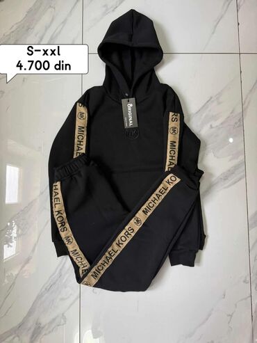 Gornji i donji deo: Ženske Futrovane trenerke 
S-xxl
4.700 din na lalafo.rs — 3 Gornji i donji deo: Ženske Futrovane trenerke 
S-xxl
4.700 din — 3