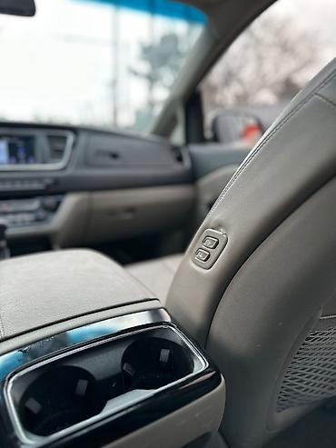 Kia: Kia Carnival: 2019 г., 2.2 л, Автомат, Дизель, Минивэн — 23