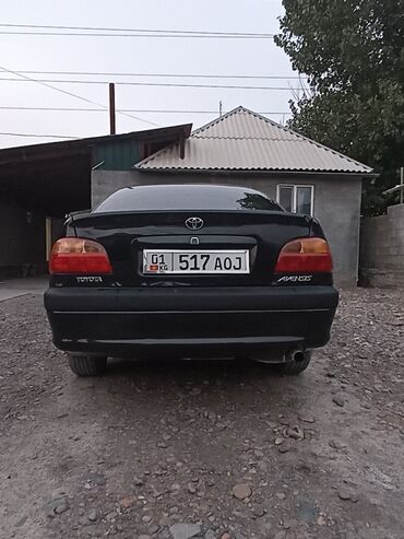 бити машина: Toyota Avensis: 2002 г., 2 л, Механика, Бензин, Седан