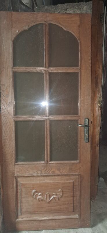 Quru inşaat materialları: Qonaq otağı üçün İşlənmiş Otaq qapısı 80x205 sm Naliçnik ilə, Ünvandan götürmə, Ödənişli çatdırılma