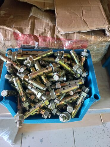 Qaykalar: Metiz və bərkidici məhsulların geniş seçimi Məhsul çeşidləri: - — 13