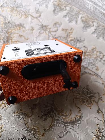 гитарный комбик: 🎸 Orange Crush Mini (как новый) + блок питания Продам мини гитарный — 4