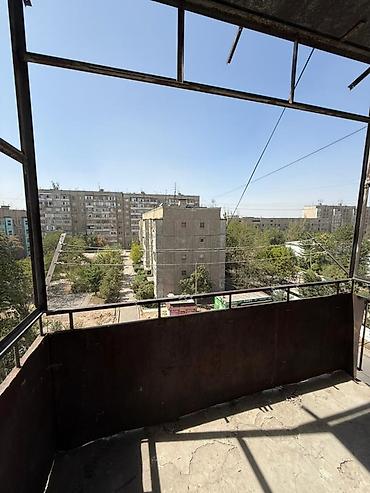 Продажа квартир: 1 комната, 32 м², Индивидуалка, 5 этаж, Старый ремонт — 10