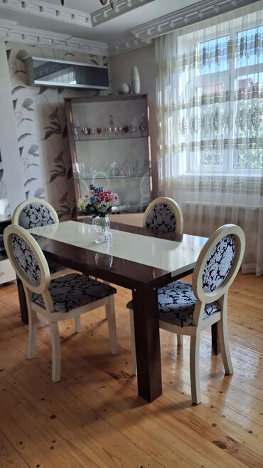 столы для совещаний: Qonaq otağı üçün, Yeni, Açılan, Kvadrat masa, 4 stul