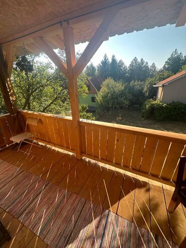 Kuća na dan: 45 kv. m, 2 sobe — 7