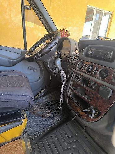 кун тракторный: Автобус, Mercedes-Benz, 2004 г., 2.7 л — 10