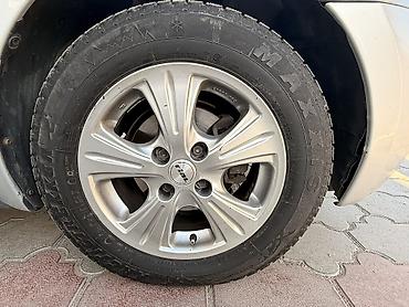 тоиота ист: Toyota Ist: 2003 г., 1.3 л, Автомат, Бензин, Хэтчбэк — 10
