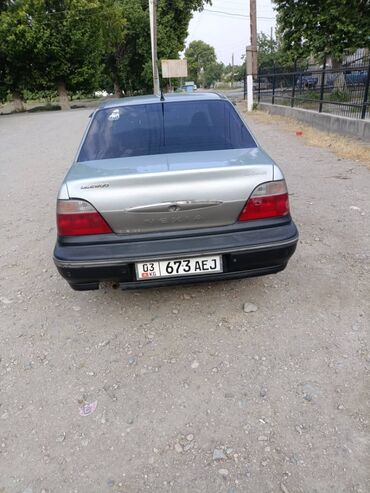 Volkswagen: Volkswagen Passat: 1991 г., 1.8 л, Механика, Бензин, Универсал