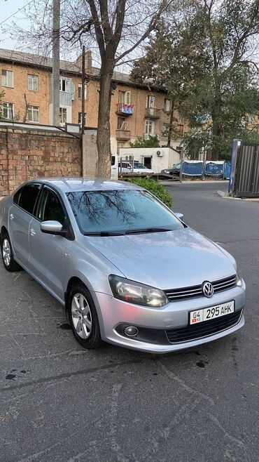 пассат 2010: Volkswagen Polo: 2010 г., 1.6 л, Автомат, Бензин, Седан