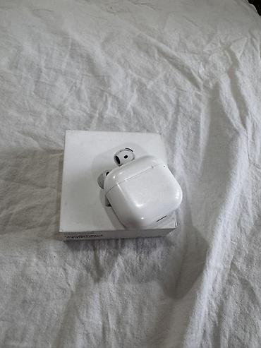Аудиотехника: Зымсыз ичине салынуучу кулакчындар, Apple, AirPods 4, Колдонулган — 6