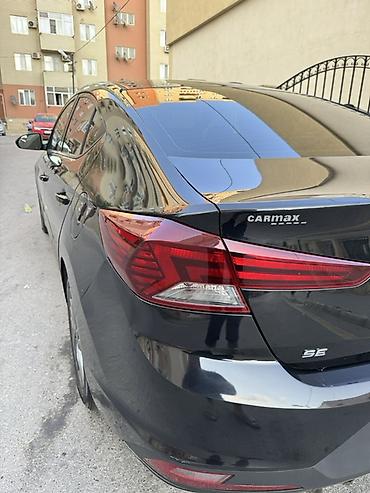 Hyundai: Hyundai Elantra: 2 л | 2019 г. Седан — 10