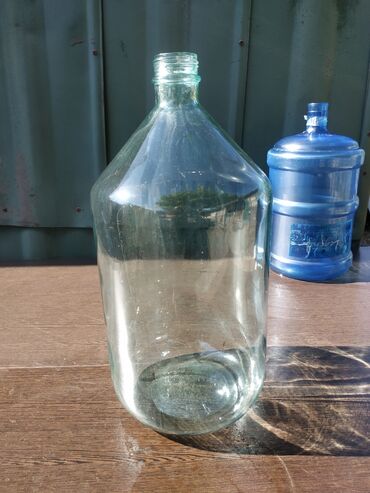 пластиковая емкость для воды 1000 л: Бутыль 20 литров