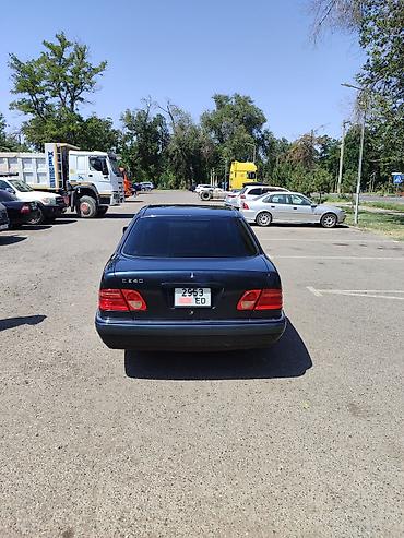 крыло w211: Mercedes-Benz E-Class: 1999 г., 2.4 л, Автомат, Бензин, Седан — 3