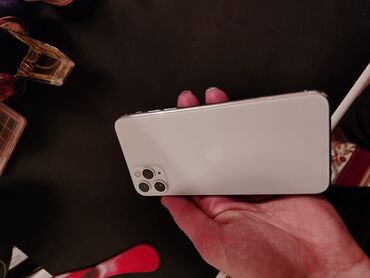 video yukle az: IPhone 11 Pro Max, 64 GB, Zəmanət, Simsiz şarj, Face ID