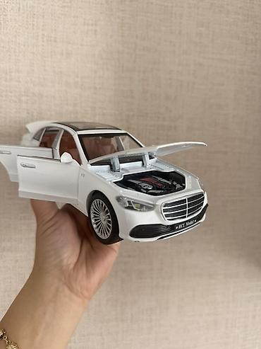 Miqyaslı die-cast Mercedes-Benz S-Class maketi - Korpus: ağ rəngli lalafo.az -da Miqyaslı die-cast Mercedes-Benz S-Class maketi - Korpus: ağ rəngli