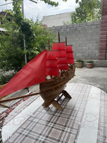 Модели кораблей: Продаю Карабаль можно поставить дома в офисе в кабинете или же — 4