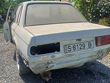 обшивка на 124: BMW 3 series: 1986 г., 2 л, Механика, Бензин, Седан — 3