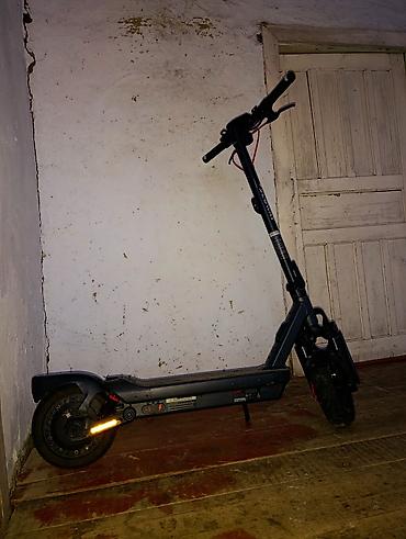 scooter samokatlar: Segway Ninebot elektrik skuter Xüsusiyyətlər: - Güclü ön və arxa — 1