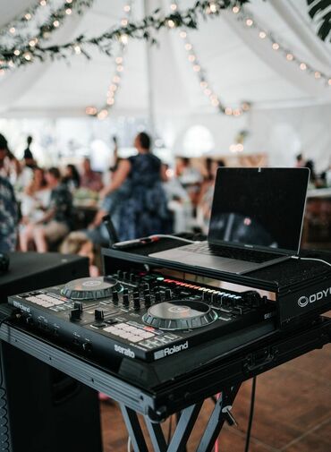 Fişənglər şousu: Dj axtarırsız? o zaman düz elandasız😎🤟🏽 Toy👰🏼🤵🏻 Nişan💍 Xınayaxdı💃🏻 Ad