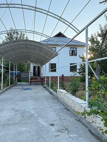 Продажа коттеджей и домов: 2кабаттуу 5бөлмөлүү жер үй сатылат. Кухня, ванна, туалет бар — 8