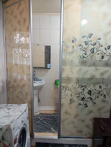 Продажа помещений свободного назначения: Продаю 2 дома на одном участке, первая линия, можно под бизнес. Общая — 8