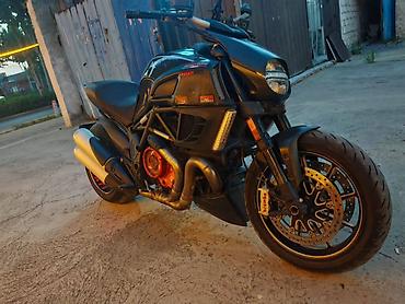 brembo gold: Ducati Diavel (чёрный матовый) — мощный крузер/родстер с фирменной — 6