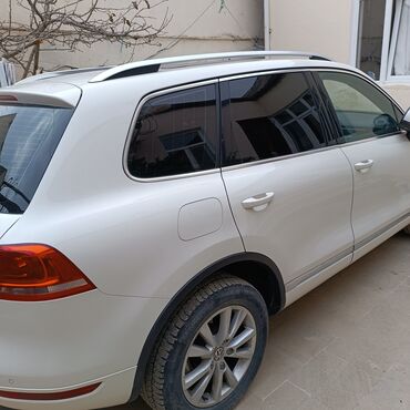 Volkswagen: Volkswagen Touareg: 3.6 l | 2011 il Ofrouder/SUV — 9