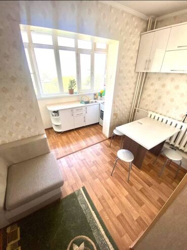 горить: 1 комната, 42 м², 106 серия, 7 этаж, Евроремонт