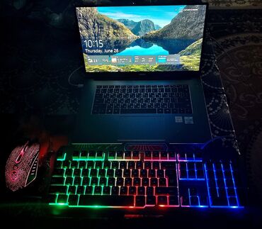 ssd yaddaş: Intel Core i3, 8 GB, 15.6 "