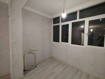 срочно продам квартиру в баку: 3 otaqlı, Yeni tikili, 76 kv. m