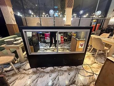 Biznes üçün avadanlıq: Soyuduculu vitrindir – restoran, kafe, şirniyyat və deli məhsullarının — 5