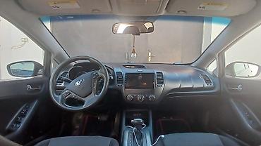 porşen nədir: Kia Forte: 1.8 l | 2014 il Sedan — 5