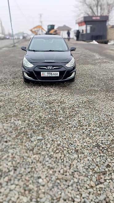 Hyundai: Hyundai Solaris: 2012 г., 1.6 л, Автомат, Бензин, Хэтчбэк — 4