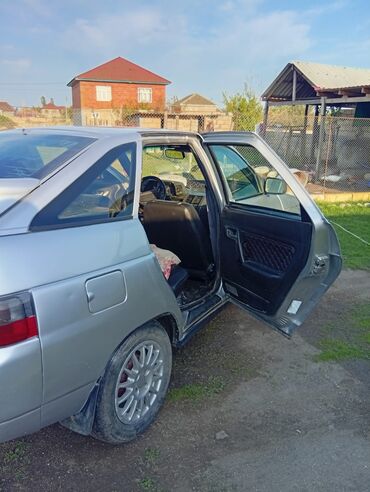 VAZ (LADA): LADA 2112 (hatchback), gümüşü rəng. - Kuzov: 5 qapılı, arxa spoylerli — 10