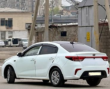 sonata d8: Kia Rio: 2019 г., 1.6 л, Автомат, Бензин, Седан — 5