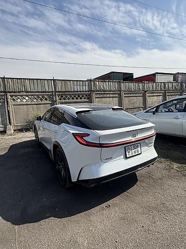 Унаа сатуу: Toyota bZ5: 2025 г., Электромобиль, Хетчбек — 10