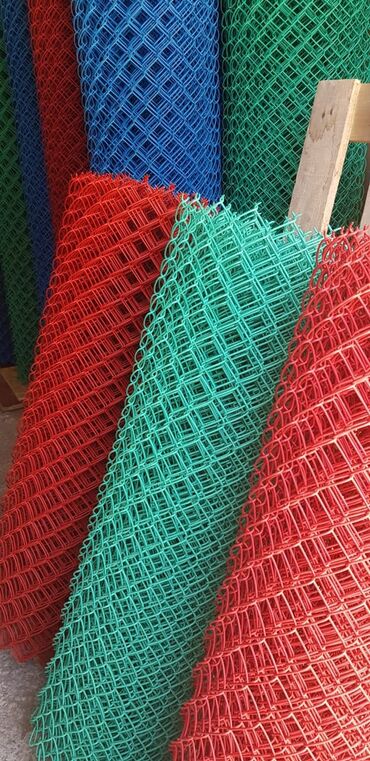 Железобетонные столбы для заборов: Столбы для сетки Рабица, Гиттера, Шарнирной, Габионой. Окрашены, с — 14