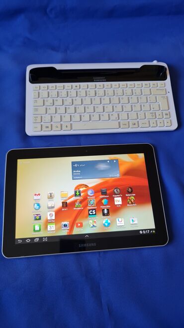 Tableti: Samsung Galaxy Tab A – 8.0 inča, beli + futrola sa tastaturomI jos — 67