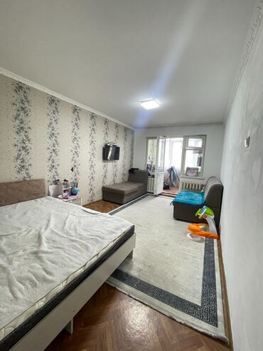 купить квартиру без посредников от хозяина: 1 комната, 30 м², 104 серия, 4 этаж, Евроремонт