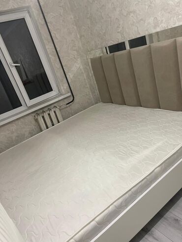 купить детский спальный гарнитур: Двуспальная кровать с мягким изголовьем и матрасом - Размер